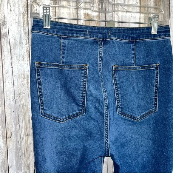 Free People Float On Flare Jeans High Rise Medium Wash Bell Bottom Size 28 - Picture 5 of 7